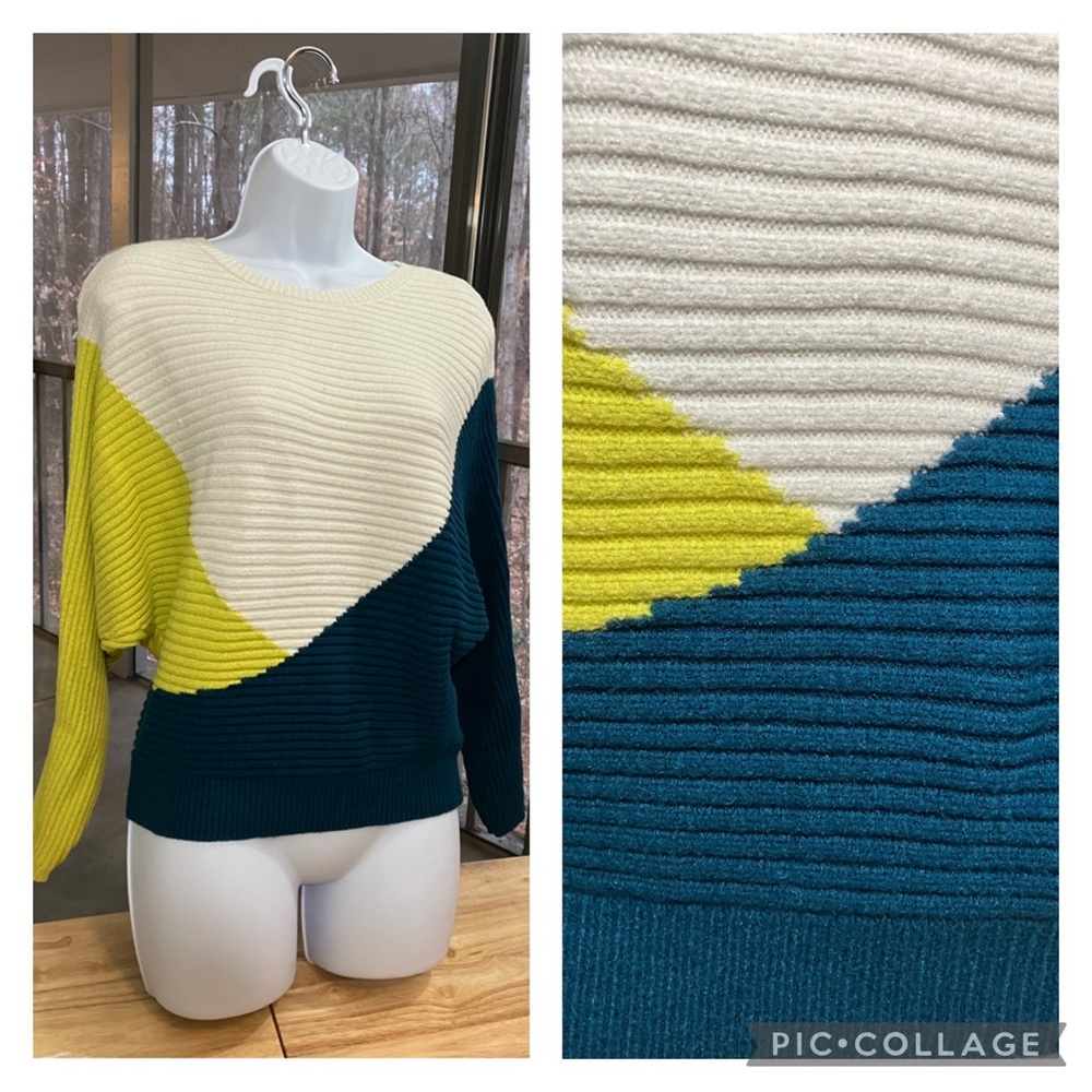 Express ‼️ Crop Top Oversized Sweater - Tri Color